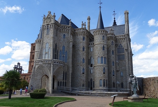 EL PALACIO DE GAUDÍ SUPERA EL NÚMERO DE VISITAS EN 2023