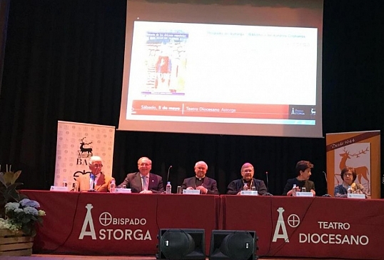 Presentación del libro de la Historia de la diócesis y homenaje a Mons. Julián Barrio