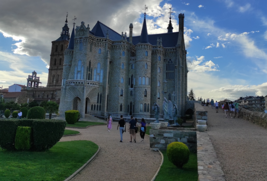 EL PALACIO DE GAUDÍ SE ACERCA A LOS 80.000 VISITANTES DURANTE EL AÑO 2021