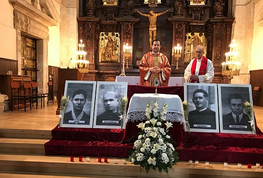 Entrega de la reliquia en Villalfranca del beato Cesáreo Elexgaray