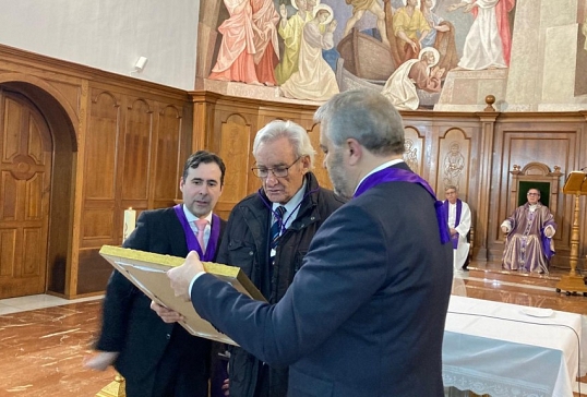 LUIS DEL OLMO,COFRADE DE HONOR DE JESÚS NAZARENO DEL SILENCIO DE PONFERRADA