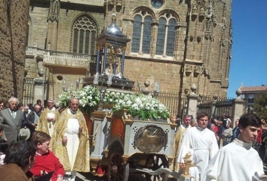 SOLEMNIDAD DEL CORPUS CHRISTI EN ASTORGA