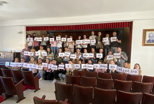 25 PAREJAS DE NOVIOS PARTICIPARON EN UN RETIRO PREMATRIMONIAL ORGANIZADO POR LA DIÓCESIS DE ASTORGA