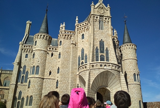 EL PALACIO DE GAUDÍ PREPARA UN PROYECTO DE VISITAS DIDÁCTICAS