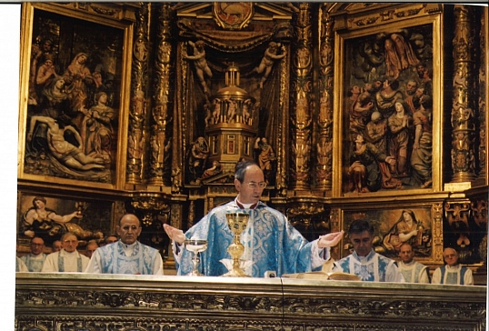 FUNERALES POR D.CAMILO EN LA CATEDRAL