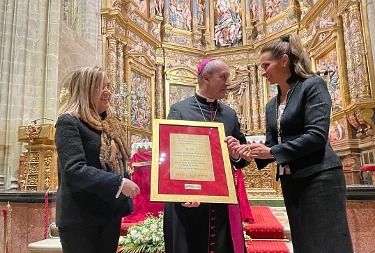 D.JESÚS PREGONA LA SEMANA SANTA DE ASTORGA