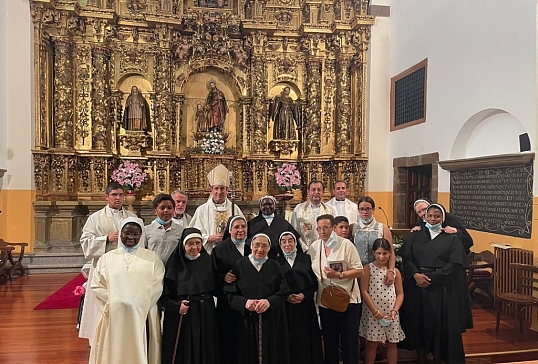 PROFESIÓN SOLEMNE DE SOR TERESA EN VILLAFRANCA DEL BIERZO