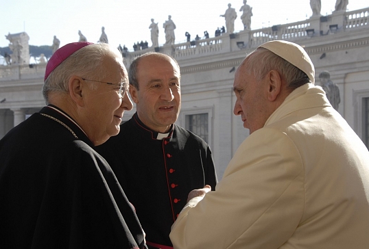NOTA PASTORAL DEL OBISPADO DE LEÓN ANTE EL NOMBRAMIENTO DE MONS.JESÚS FERNÁNDEZ