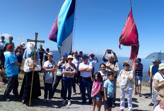 RELIGIOSIDAD POPULAR EN EL PICO DE LA AQUIANA