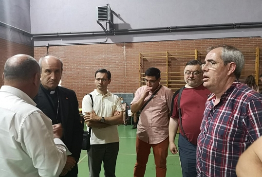 EL OBISPO DE ASTORGA MUESTRA SU APOYO A LOS AFECTADOS POR LOS INCENDIOS