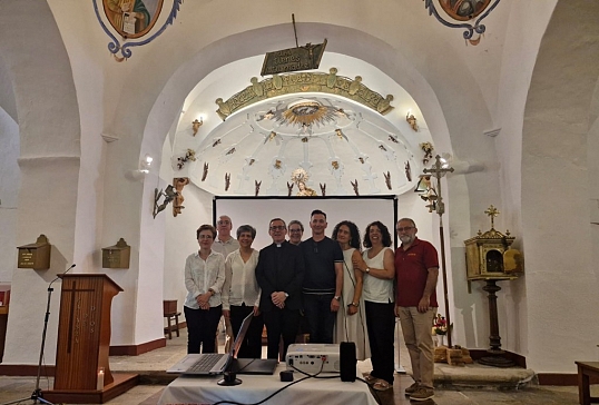 GRATITUD COMPARTIDA BAJO LA MIRADA DE LA VIRGEN DEL CARMEN