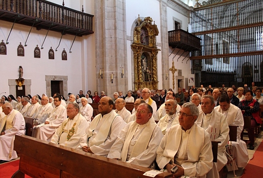 La diócesis abre el Mes Misionero Extraordinario en el monasterio de San Miguel de las Dueñas