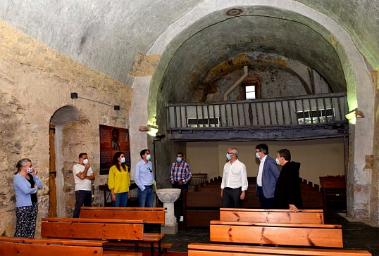 PATRIMONIO INICIA LAS OBRAS DE LA CUBIERTA DE LA IGLESIA DE RABANAL DEL CAMINO