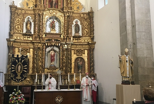 EL SR.OBISPO PRESIDE LA EUCARISTÍA DE LA FIESTA DE NUESTRA SEÑORA DE LOURDES