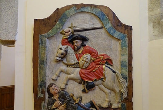 LA PIEZA DE ABRIL EN EL MUSEO DE LOS CAMINOS PRESENTA UN RELIEVE DEL SIGLO XVIII