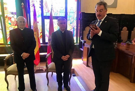Medalla del Bimilenario para D. Marcos Lobato y D. Miguel Sánchez