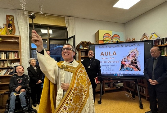 INAUGURADA EL AULA DE TECNOLOGÍA ADAPTADA EN EL CENTRO SOCIAL LAS CINCO LLAGAS