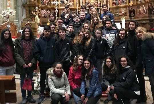 Alumnos del Instituto Sant´Apollinare visitan la Catedral de Astorga