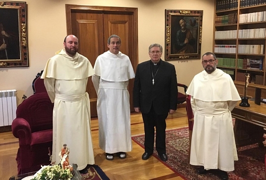 El Prior de la Abadía de Frigolet visita Villoria de Órbigo y Astorga