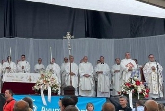 EL BIERZO CELEBRA A SU PATRONA, LA VIRGEN DE LA ENCINA, EN SU DÍA GRANDE