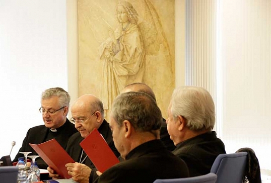 El obispo de Astorga participa en la reunión de la Permanente de la CEE