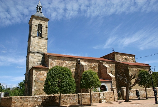 San Esteban de Nogales (Nuestra Señora del Rosario)