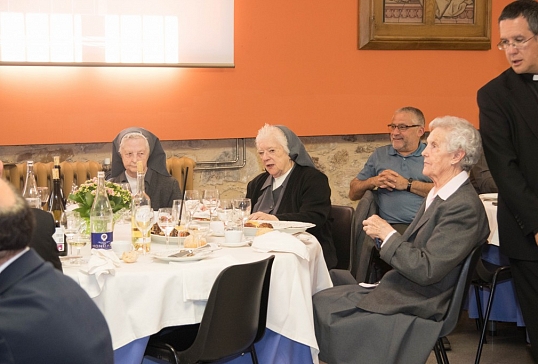 LA DIÓCESIS DESPIDE A LA COMUNIDAD DE HERMANAS FRANCISCANAS DEL BUEN CONSEJO DEL SEMINARIO