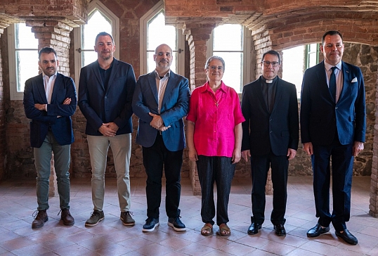 EL PALACIO Y BOTINES SUMAN FUERZAS PARA CONVERTIRSE EN PATRIMONIO DE LA HUMANIDAD