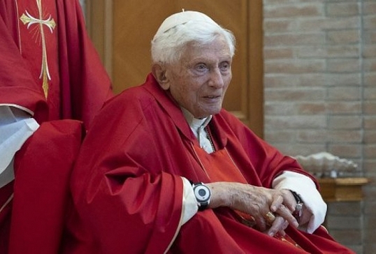 NOTA DEL SR. OBISPO ANTE LA MUERTE DE BENEDICTO XVI