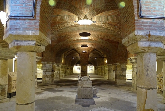 EL PALACIO DE GAUDÍ COMPLETA LA MUSEALIZACIÓN DEL SÓTANO