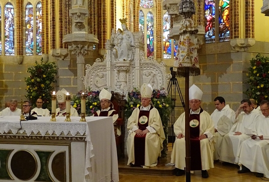 ASTORGA RINDE UN HOMENAJE INOLVIDABLE A GAUDÍ EN EL CENTENARIO DE SU MUERTE