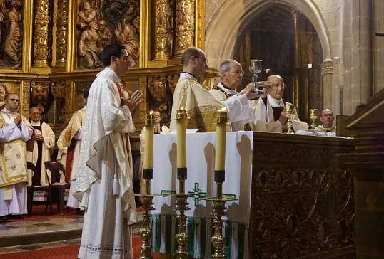 Ordenación presbiteral de Carlos Hernández