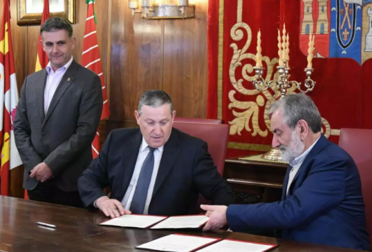 FIRMA DE CONVENIO DIÓCESIS Y DIPUTACIÓN DE ZAMORA