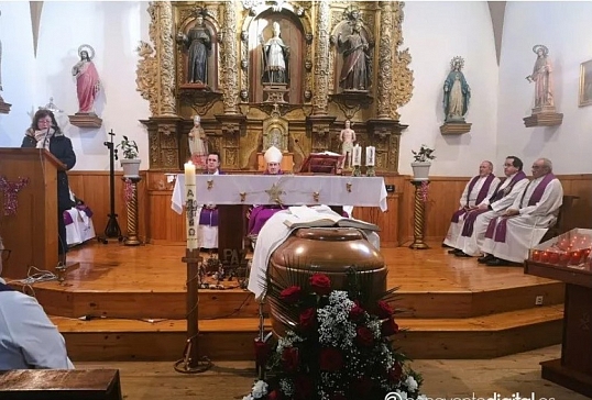 JUNQUERA DE TERA DICE ADIÓS AL SACERDOTE DON TOMÁS