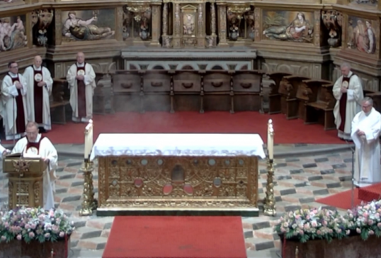 EUCARISTÍA DE LA FESTIVIDAD DE LA ASUNCIÓN EN LA CATEDRAL.