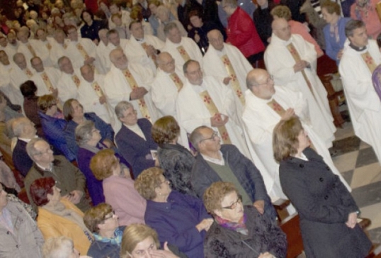 Funeral por Mons. Juan Antonio Menéndez en la Catedral de Oviedo