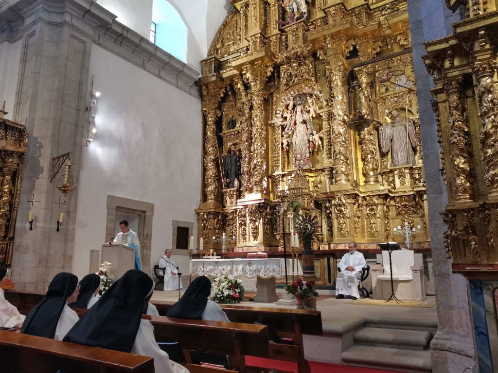 HOMENAJE AL SACERDOTE D.CELESTINO MIELGO POR SUS 25 AÑOS DE ENTREGA A…